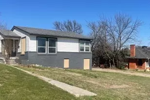 2437 Alloway Dr, Fort Worth, TX 76119 - Photo 2