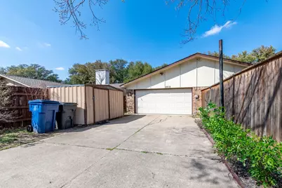 2818 Ashglen Drive, Garland, TX 75043 - Photo 16