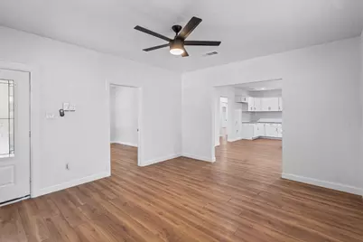 709 N Buffalo Avenue, Cleburne, TX 76033 - Photo 8