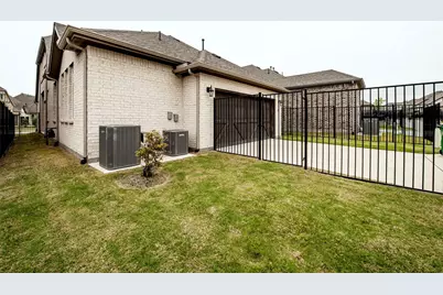 6812 Royal Liverpool Drive, McKinney, TX 75070 - Photo 24