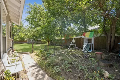 1007 N Cleveland Avenue, Sherman, TX 75090 - Photo 26