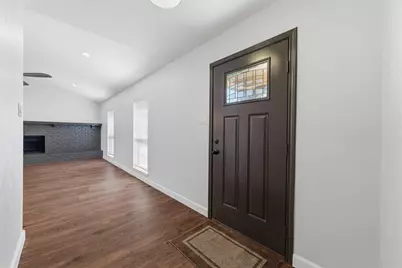 405 Thorn Wood Drive, Euless, TX 76039 - Photo 4