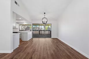 405 Thorn Wood Dr, Euless, TX 76039 - Photo 8