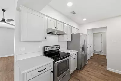 405 Thorn Wood Drive, Euless, TX 76039 - Photo 12