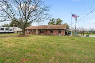 600 S Colorado St, Whitney, TX 76692 - Photo 2