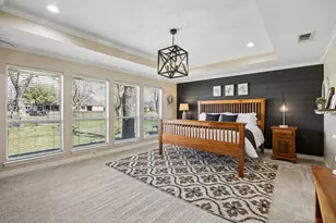 5704 Nutcracker Dr, Granbury, TX 76049 - Photo 4