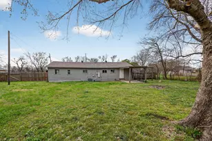 130 Center St, Nevada, TX 75173 - Photo 6