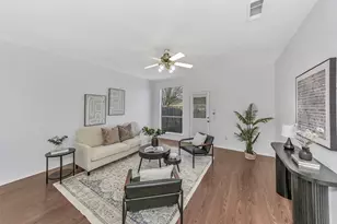 804 Rio Bravo Dr, Fort Worth, TX 76052 - Photo 2