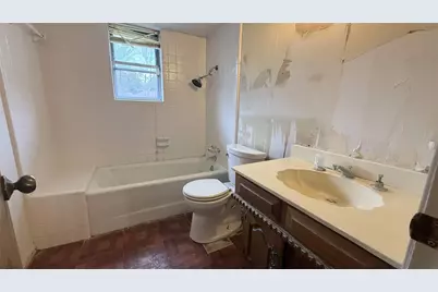 1004 Rosewood Drive, DeSoto, TX 75115 - Photo 30