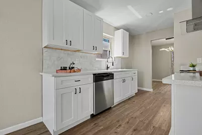 626 Bradfield Drive, Garland, TX 75042 - Photo 8