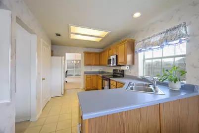 1919 Sunset Path, Lewisville, TX 75067 - Photo 14