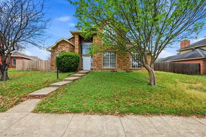 611 Fern Drive, DeSoto, TX 75115 - Photo 2