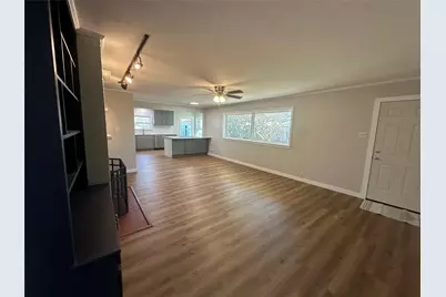 1803 Alexander, Sherman, TX 75092 - Photo 4