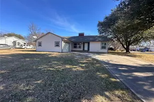 1803 Alexander, Sherman, TX 75092 - Photo 2