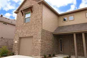 402 Saddle Ln, Denton, TX 76205 - Photo 2