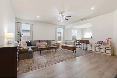 10928 Middleglen Road, Fort Worth, TX 76052 - Photo 2