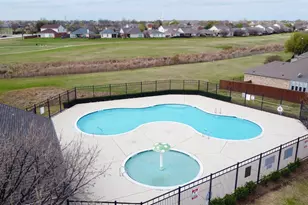 10928 Middleglen Rd, Fort Worth, TX 76052 - Photo 34