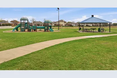 10928 Middleglen Road, Fort Worth, TX 76052 - Photo 32