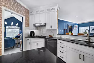 9427 Vista Cir, Irving, TX 75063 - Photo 16