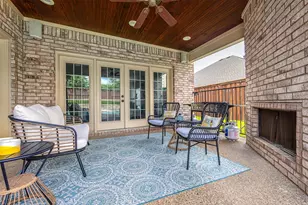 9427 Vista Cir, Irving, TX 75063 - Photo 24