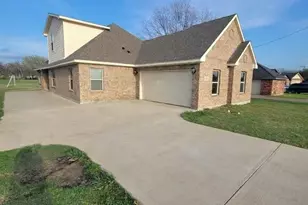 2312 Rogers Ave, Lancaster, TX 75134 - Photo 2