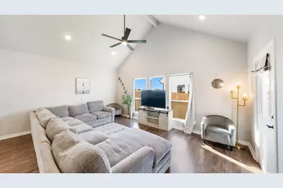 301 Paschall Boulevard, Mabank, TX 75147 - Photo 4