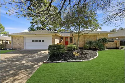 718 Kiowa Drive W, Lake Kiowa, TX 76240 - Photo 1