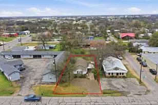 1102 Washington St, Stephenville, TX 76401 - Photo 1