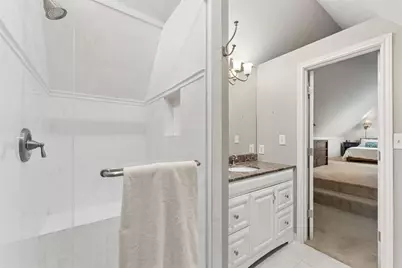 6415 Lakeshore Drive, Dallas, TX 75214 - Photo 30