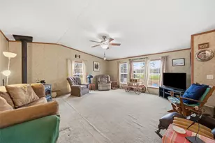 871 Hcr 1212 Rd, Blum, TX 76627 - Photo 12