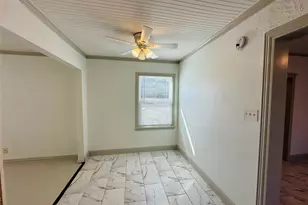 4801 Stephanie Dr, Haltom City, TX 76117 - Photo 12