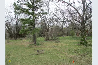 522 E Quitman Street, Emory, TX 75440 - Photo 2