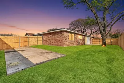 9131 High Plain Lane, Dallas, TX 75249 - Photo 36