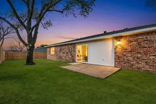 9131 High Plain Ln, Dallas, TX 75249 - Photo 38