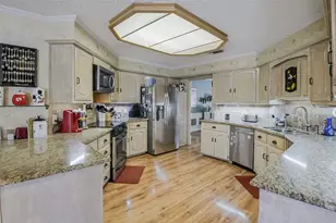 813 Shady Creek Dr, Kennedale, TX 76060 - Photo 12