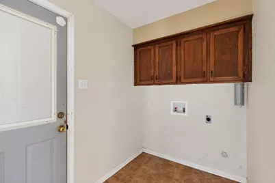 2800 Hedgeway Drive, Arlington, TX 76016 - Photo 30