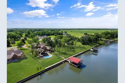 305 Canal Street, Corsicana, TX 75109 - Photo 2
