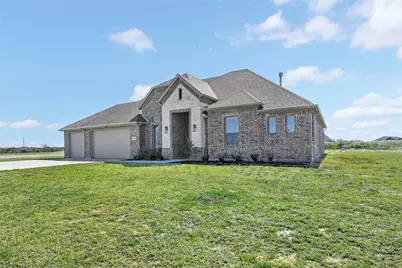 209 Basalt Lane, Reno, TX 76020 - Photo 2
