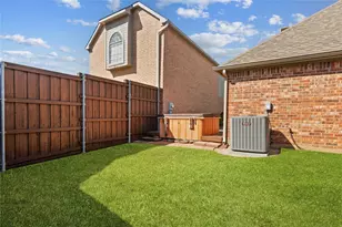 8718 Falls Rd, Irving, TX 75063 - Photo 28