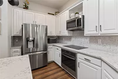 8718 Falls Road, Irving, TX 75063 - Photo 12