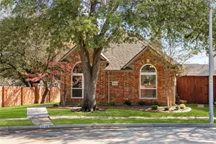 8718 Falls Rd, Irving, TX 75063 - Photo 1