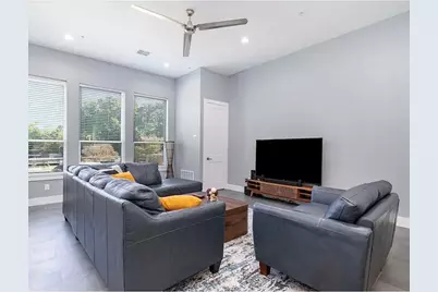 2239 Lovedale Avenue #105, Dallas, TX 75235 - Photo 12