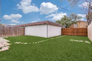 11348 McCree Rd, Dallas, TX 75238 - Photo 12