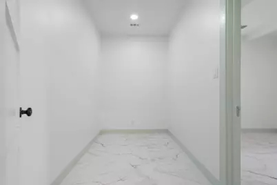 662 Fox Avenue, Lewisville, TX 75057 - Photo 22