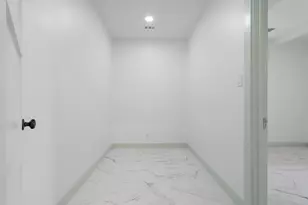 662 Fox Ave, Lewisville, TX 75057 - Photo 22