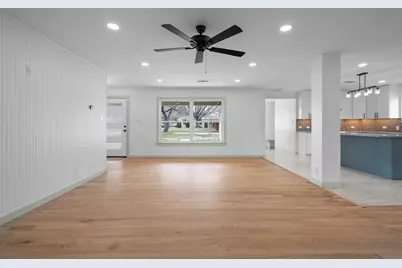 662 Fox Avenue, Lewisville, TX 75057 - Photo 8