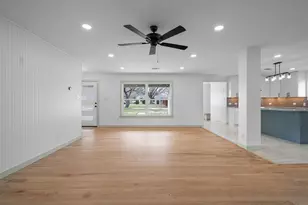 662 Fox Ave, Lewisville, TX 75057 - Photo 8