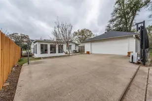6609 Patrick Dr, Dallas, TX 75214 - Photo 24