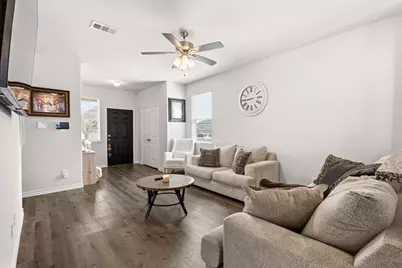 1329 Wentwood Drive, DeSoto, TX 75115 - Photo 4