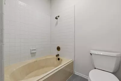 2151 Falcon Ridge Drive, Carrollton, TX 75010 - Photo 22
